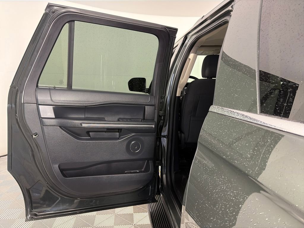 Certified 2022 Ford Expedition Max XLT image 12