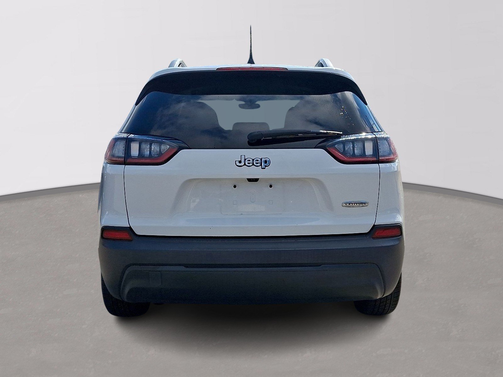 Used 2019 Jeep Cherokee Latitude w/ Popular Appearance Group FWD image 5