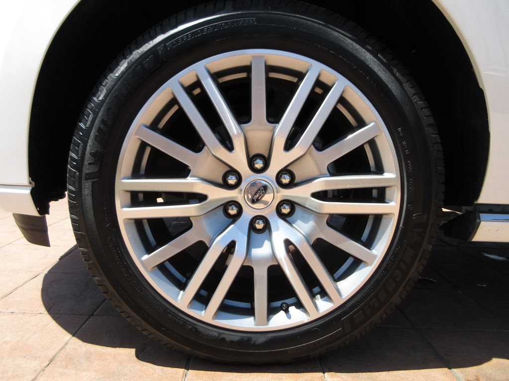 Certified 2022 Ford Expedition Max Platinum AWD/4WD image 8