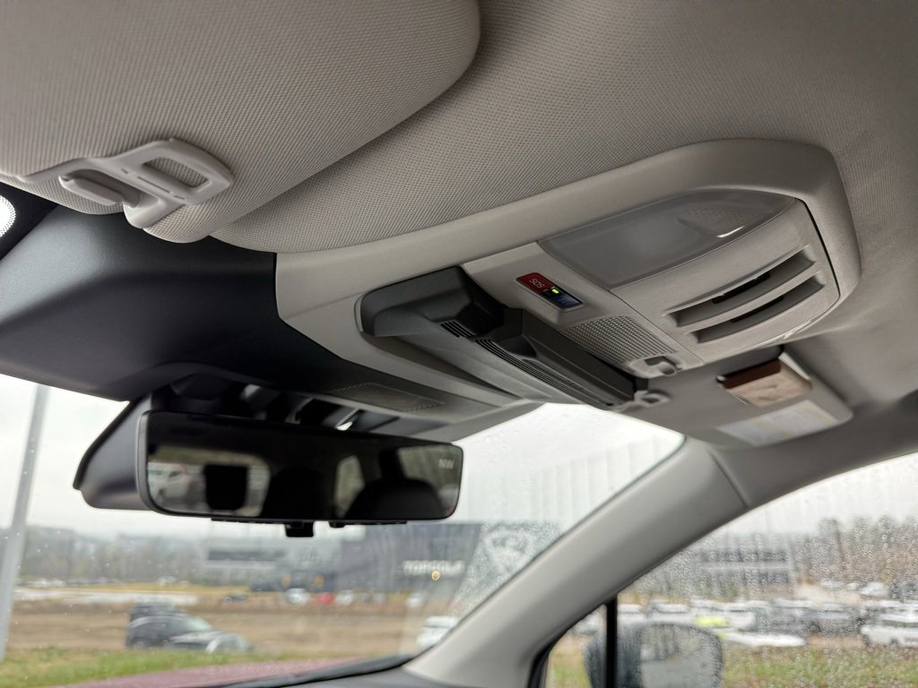 Used 2025 Subaru Ascent Bronze Edition image 21