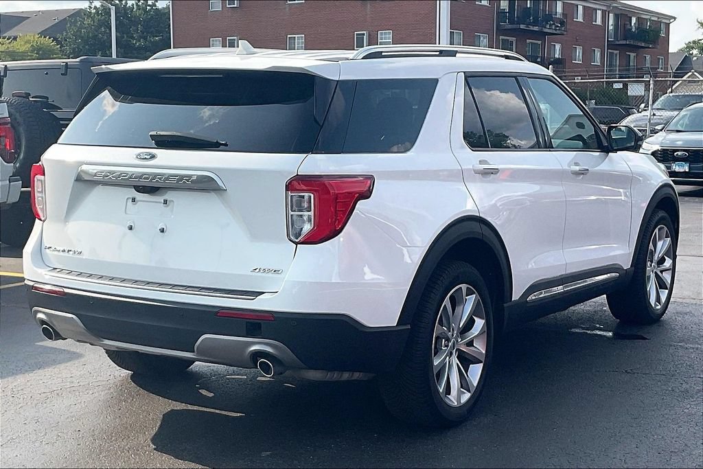 Certified 2023 Ford Explorer Platinum w/ Technology Package AWD/4WD image 12