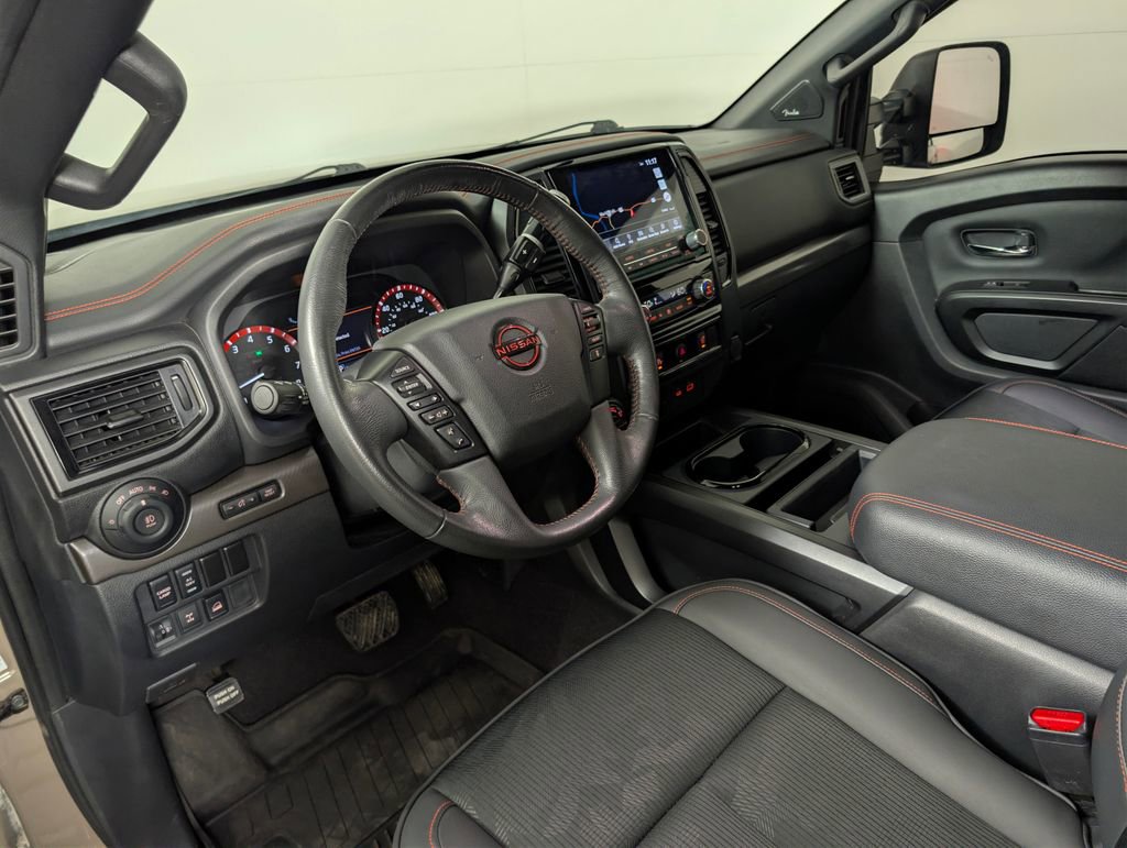 Used 2023 Nissan Titan PRO-4X AWD/4WD image 21
