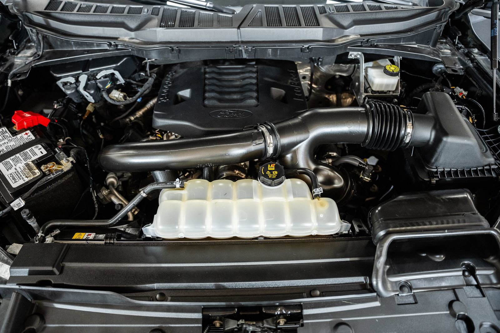 Certified 2023 Ford F150 Lariat w/ Equipment Group 502A High image 27