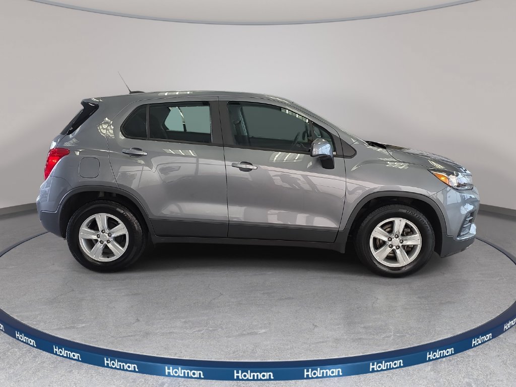 Used 2020 Chevrolet Trax LS FWD image 4