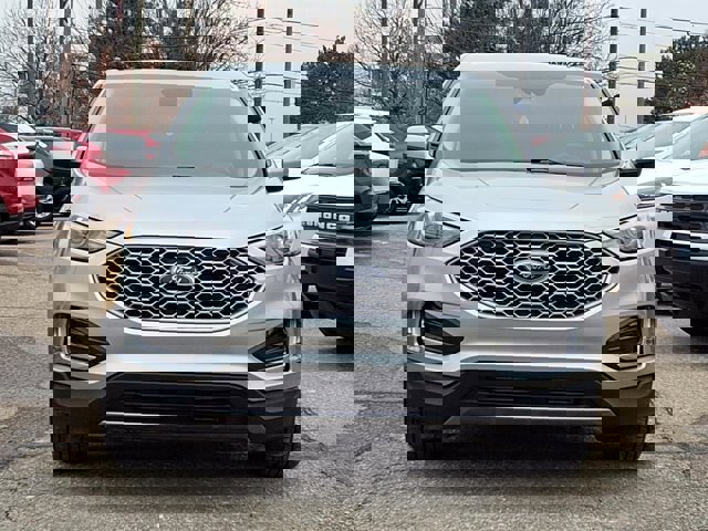Certified 2023 Ford Edge SEL w/ Convenience Package image 4