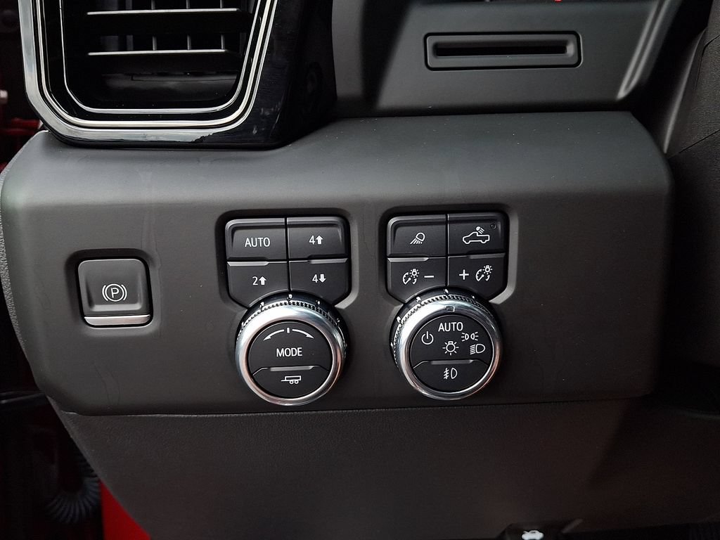 Used 2023 GMC Sierra 1500 AT4 w/ AT4 Preferred Package AWD/4WD image 27