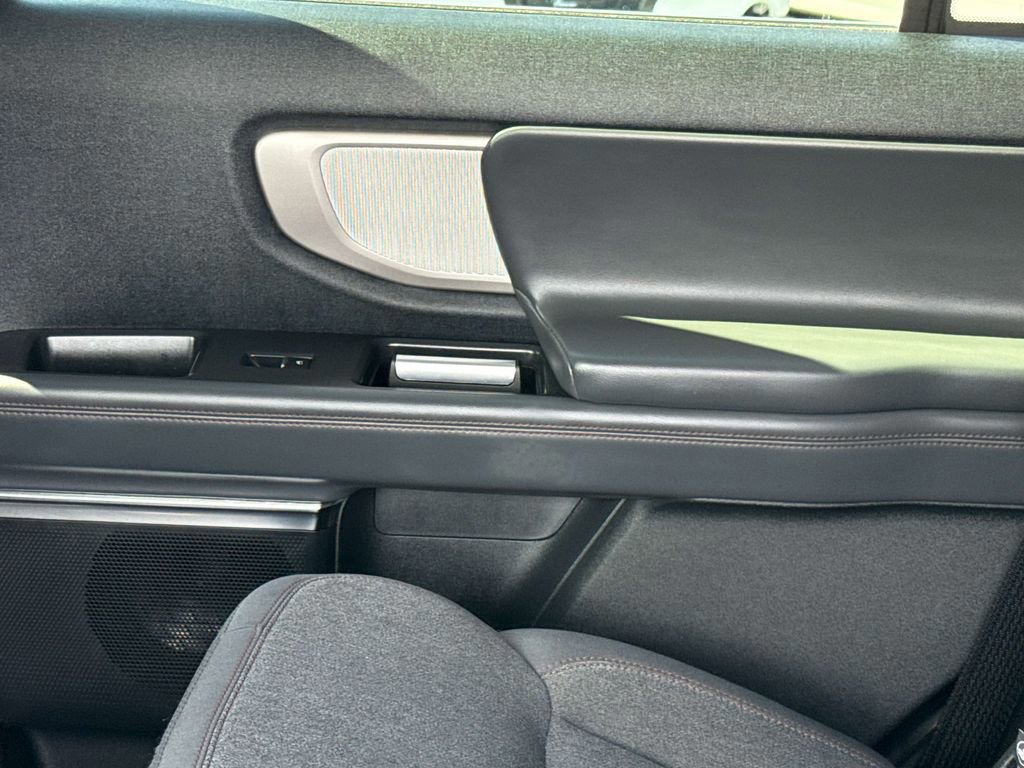 Certified 2025 Ford Expedition Active image 13