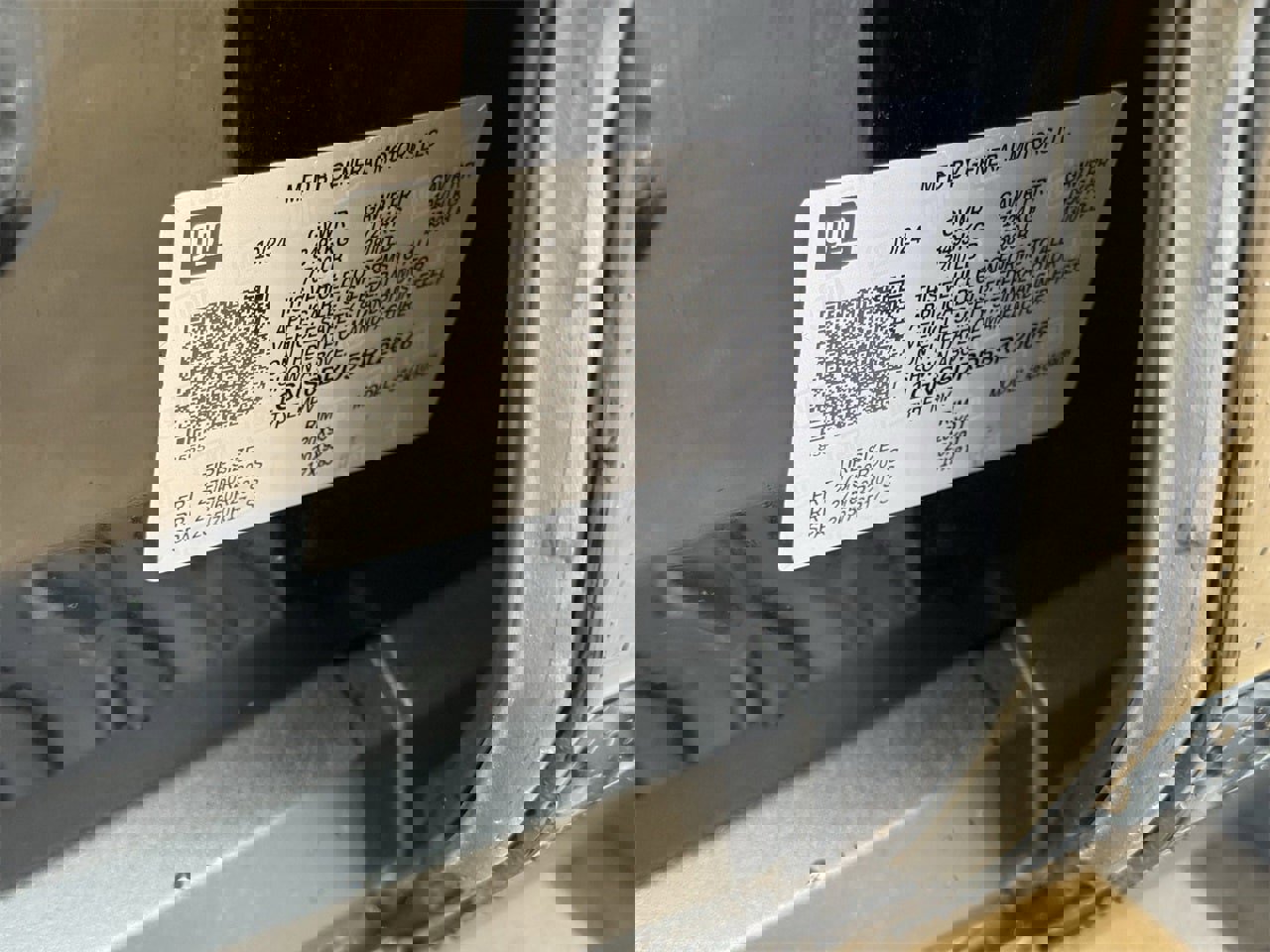 Used 2025 Chevrolet Suburban Z71 w/ Comfort Package image 32