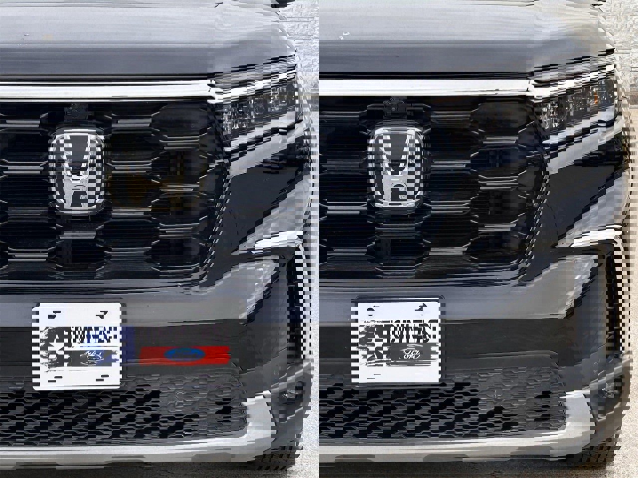 Used 2024 Honda Pilot Elite image 9