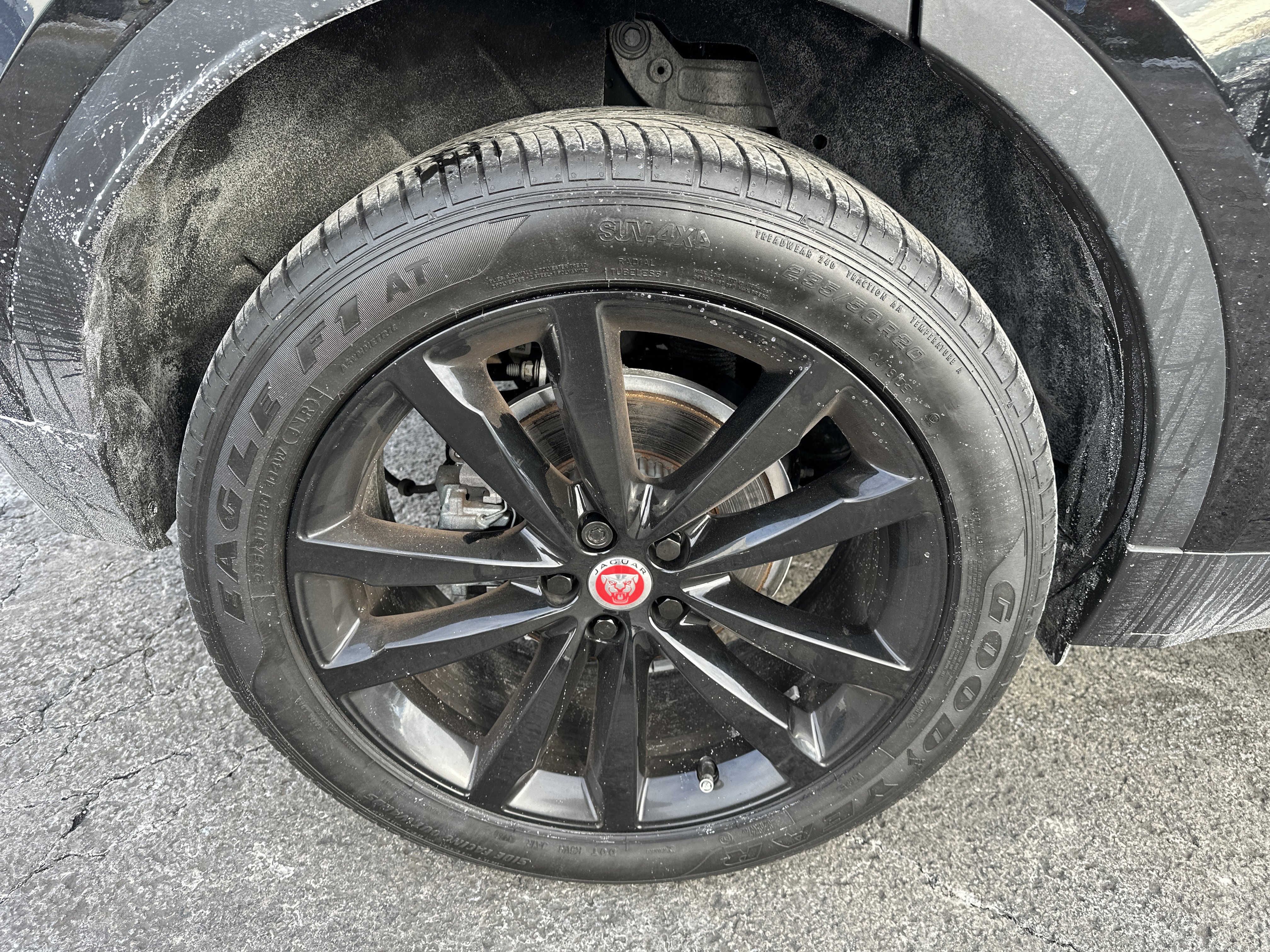 Used 2022 Jaguar E-PACE SE image 12