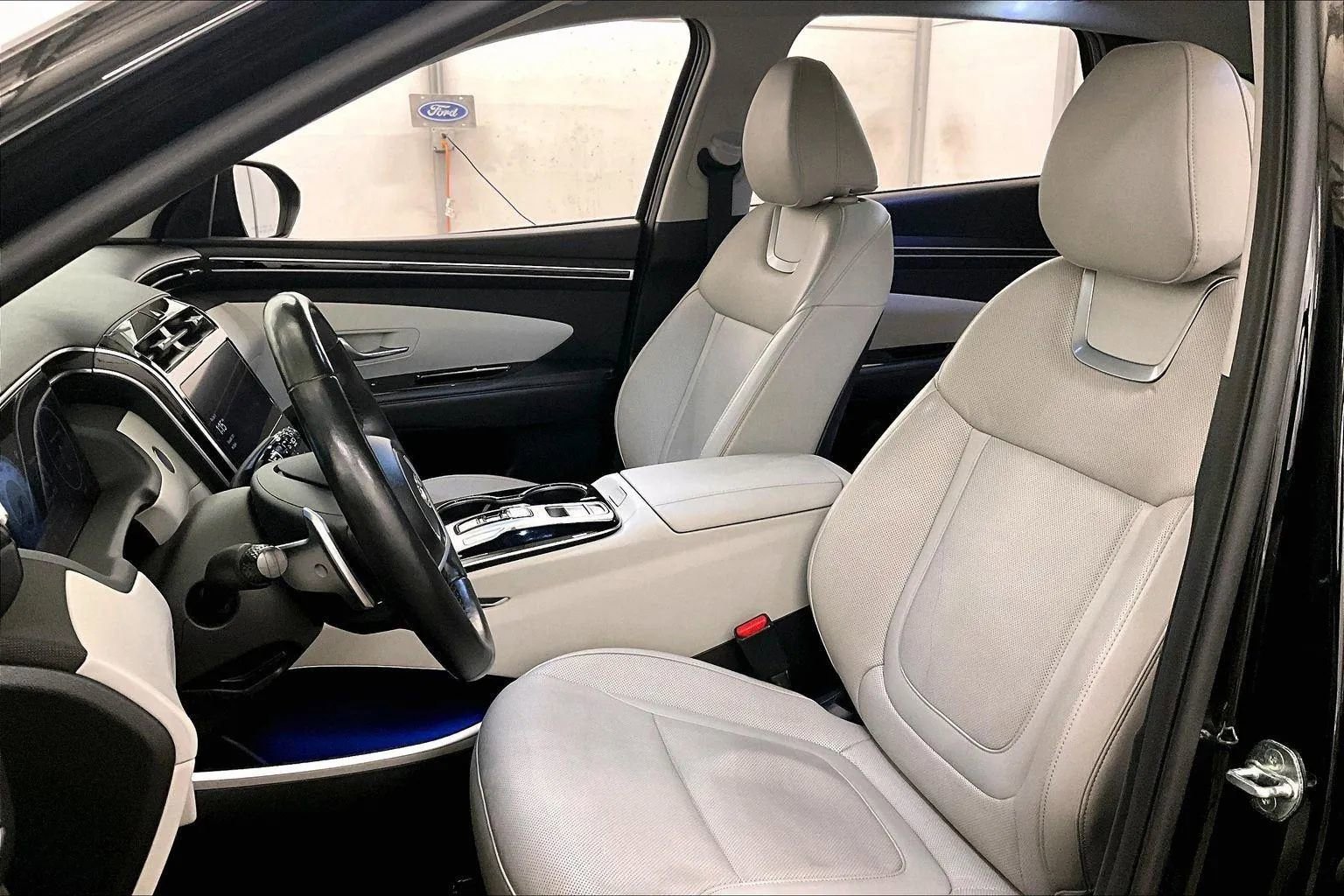 Used 2022 Hyundai Tucson Limited w/ Cargo Package image 24