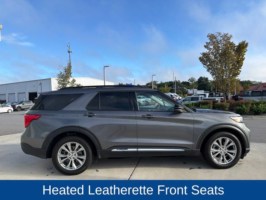 Certified 2024 Ford Explorer XLT w/ Equipment Group 202A RWD image 2