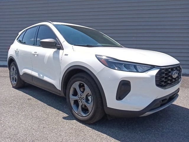 Certified 2025 Ford Escape ST-Line w/ Tech Pack #1 FWD video 1