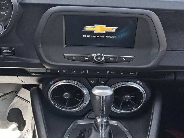 Used 2018 Chevrolet Camaro LT RWD image 17