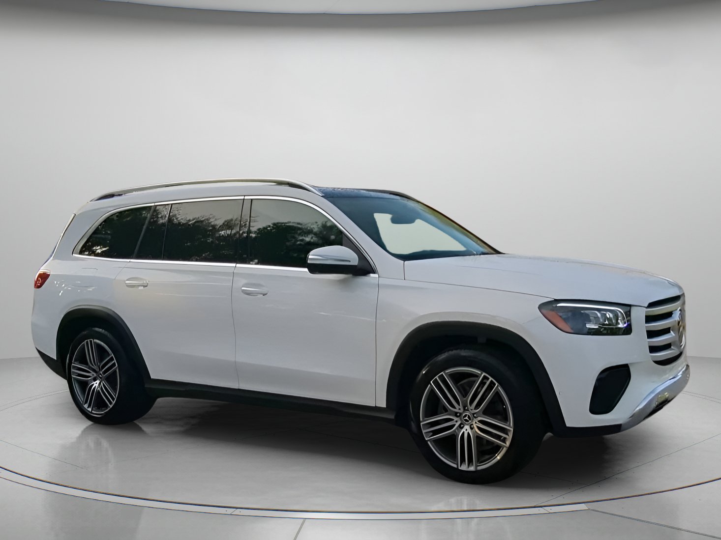 Used 2026 Mercedes-Benz GLS 450 4MATIC image 36