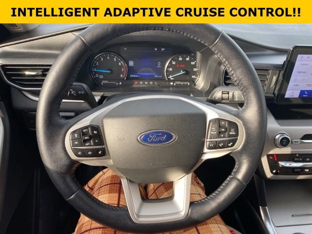 Certified 2022 Ford Explorer XLT w/ Equipment Group 202A image 26