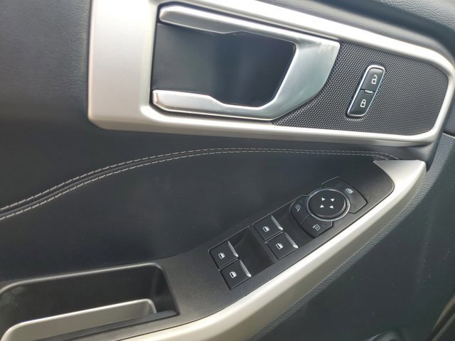 Certified 2021 Ford Explorer XLT image 23