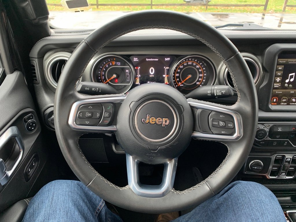 Used 2023 Jeep Gladiator Overland image 5