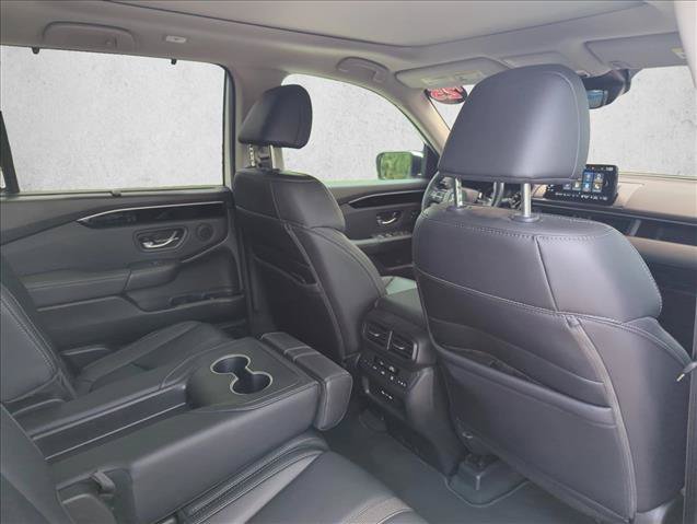 Used 2025 Honda Pilot Touring image 23