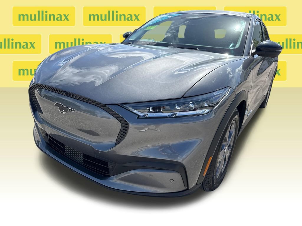 Certified 2023 Ford Mustang Mach-E Select w/ Comfort Package Lite image 5