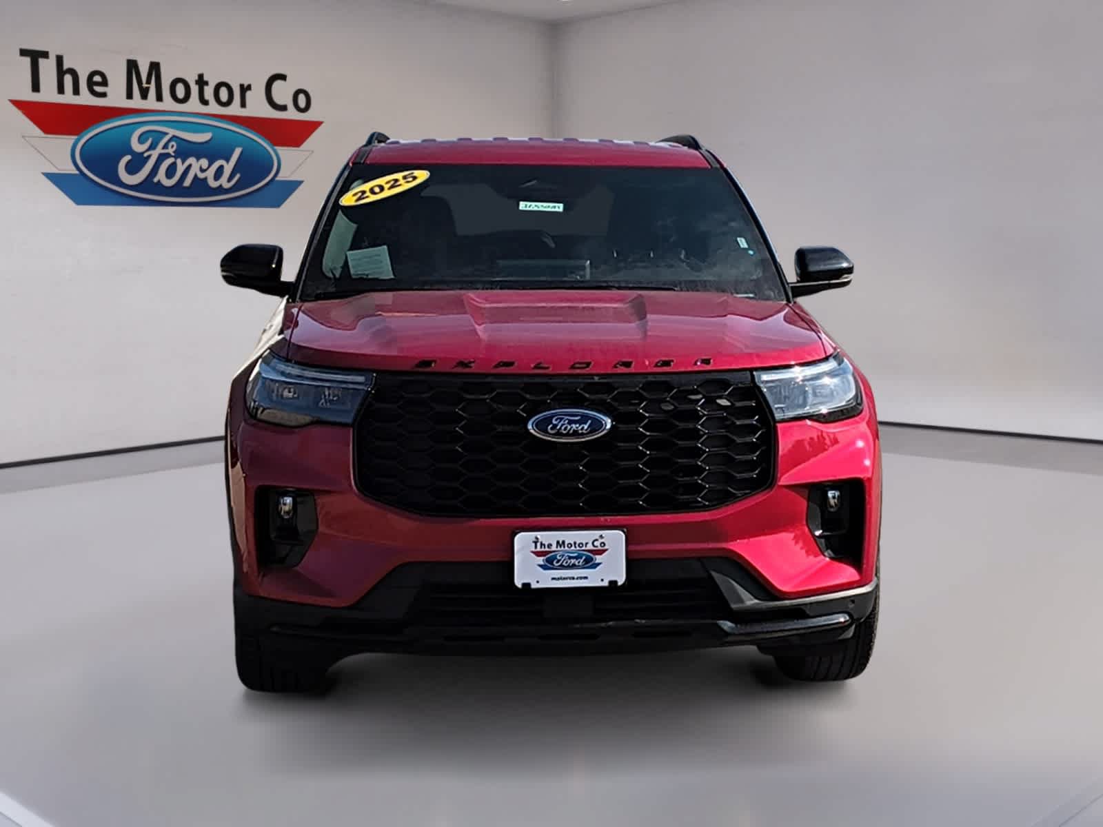 Certified 2025 Ford Explorer ST-Line AWD/4WD image 2