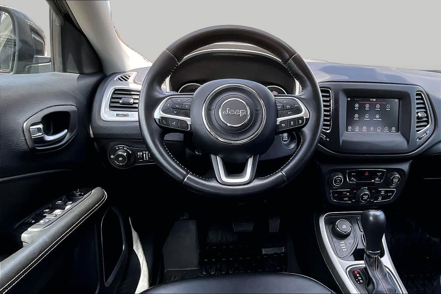 Used 2020 Jeep Compass Latitude AWD/4WD image 8