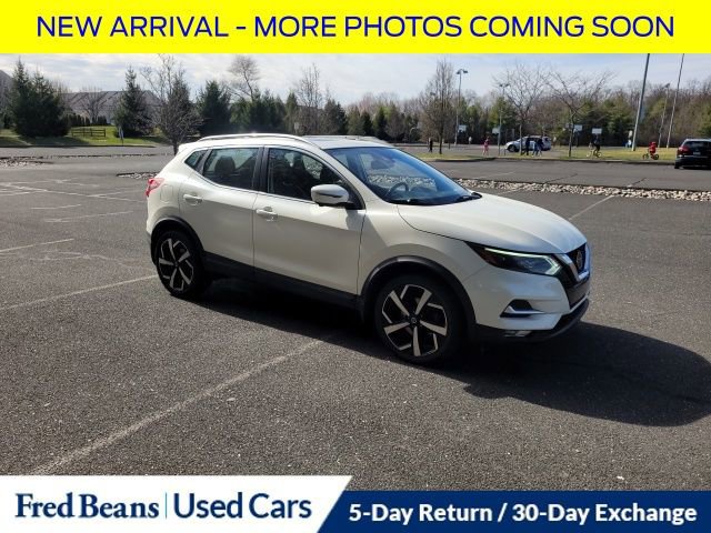Used 2020 Nissan Rogue Sport SL w/ Premium Package image 3