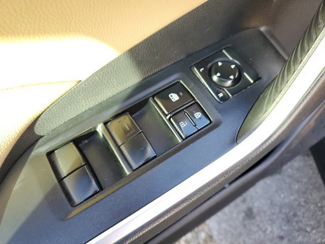 Used 2019 Toyota RAV4 LE w/ Phone Cable & Charge Package image 15
