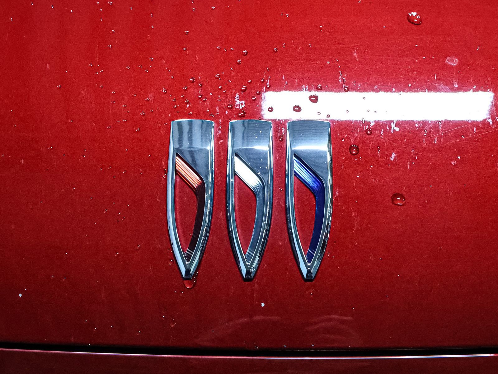 Used 2025 Buick Enclave Avenir w/ Trailering Package, 5000 lbs. AWD/4WD image 13