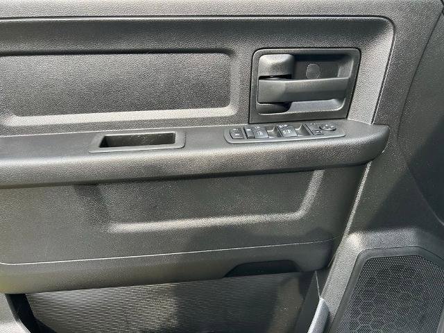 Used 2018 RAM 2500 Tradesman w/ Chrome Appearance Group image 14