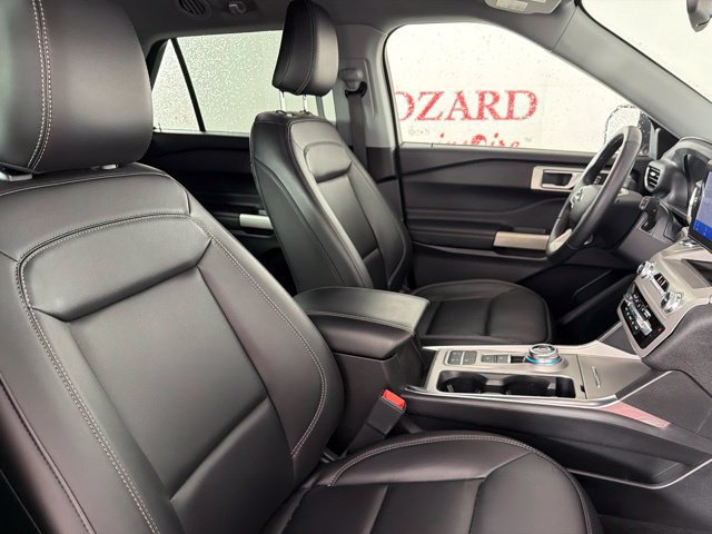 Certified 2023 Ford Explorer XLT w/ Equipment Group 202A RWD image 30