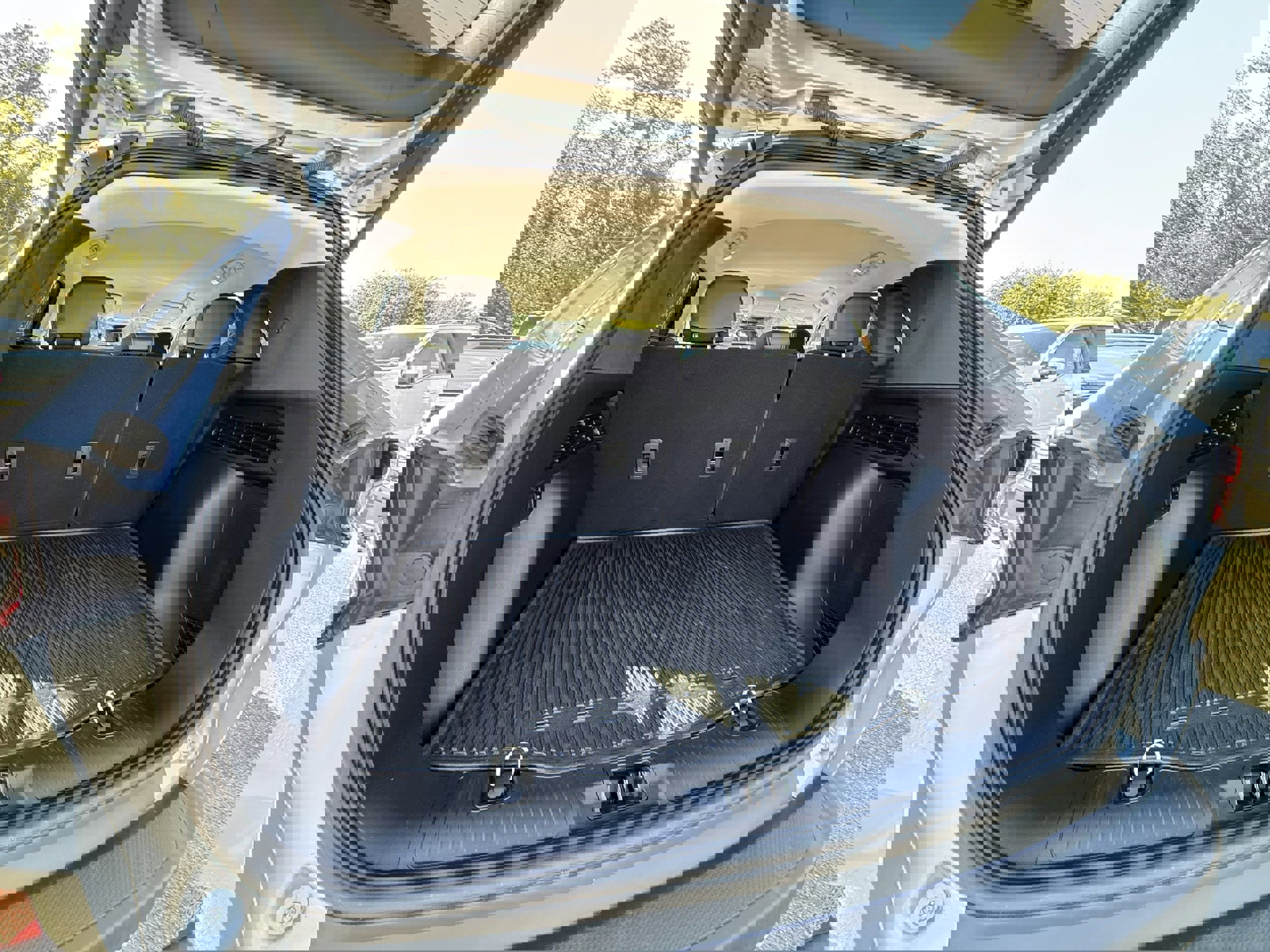 Certified 2022 Ford Escape Titanium w/ Titanium Elite Package image 28