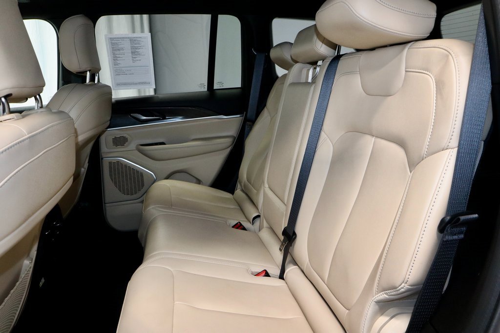 Used 2024 Jeep Grand Cherokee Limited 4xe image 22