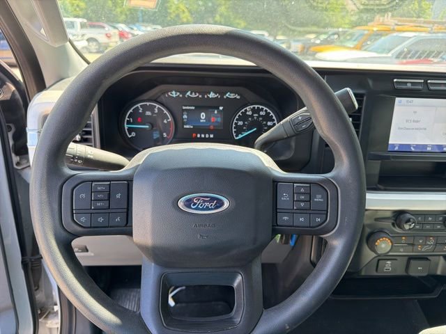 Certified 2023 Ford F350 XLT w/ Snow Plow Prep Package AWD/4WD image 18
