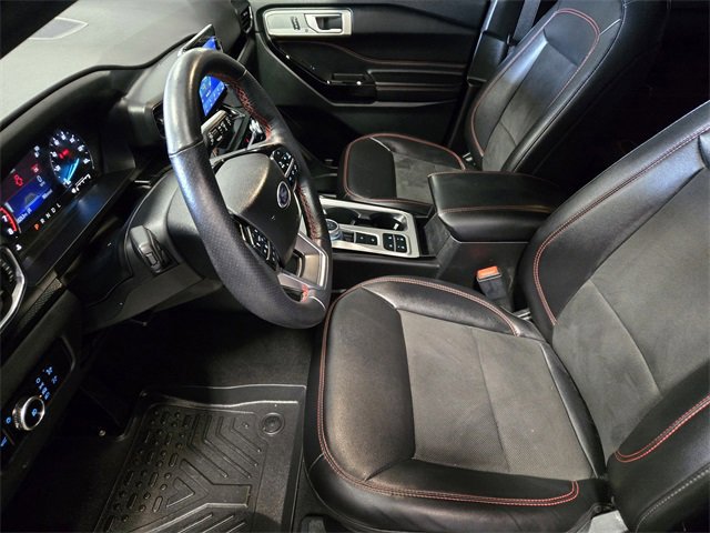 Certified 2023 Ford Explorer ST-Line w/ Class IV Trailer Tow Package image 15