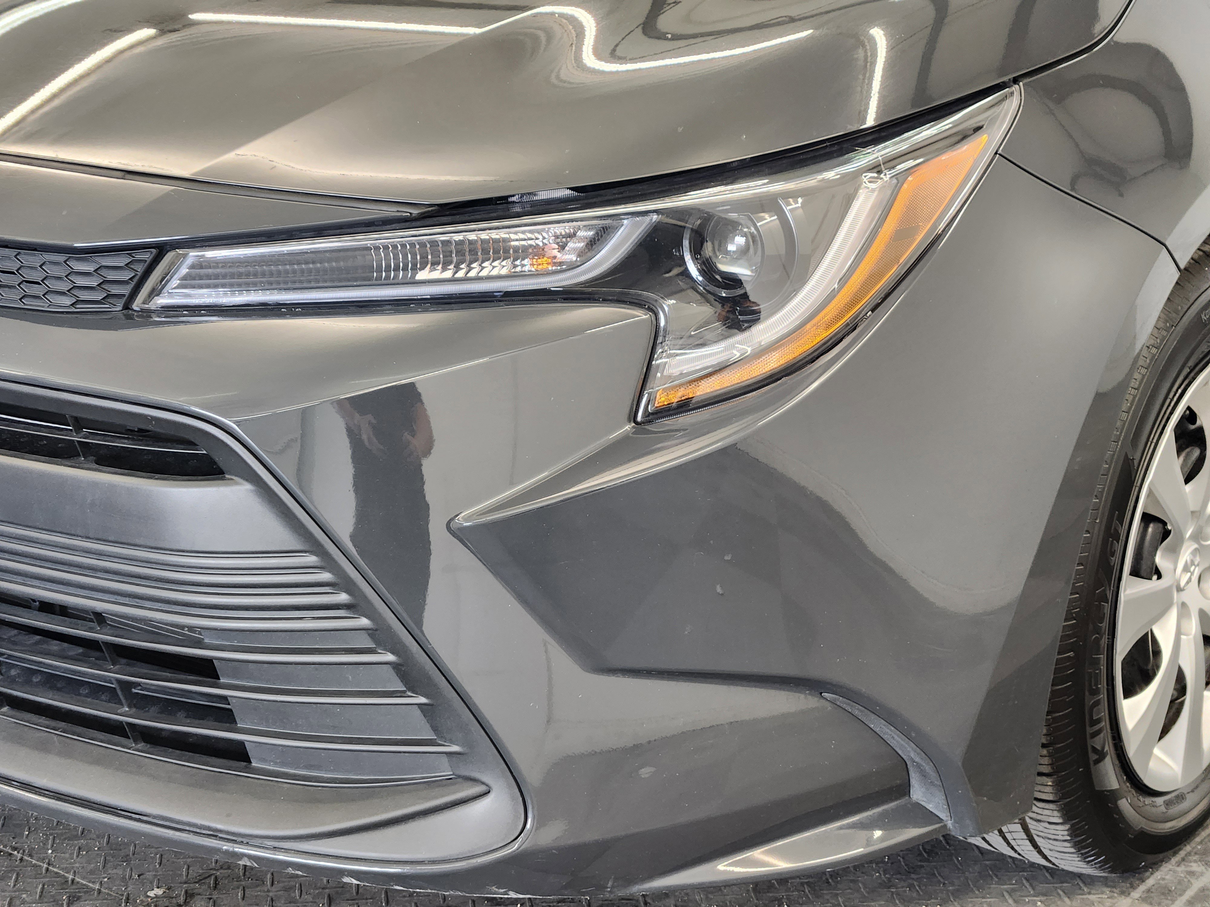 Used 2025 Toyota Corolla LE image 8