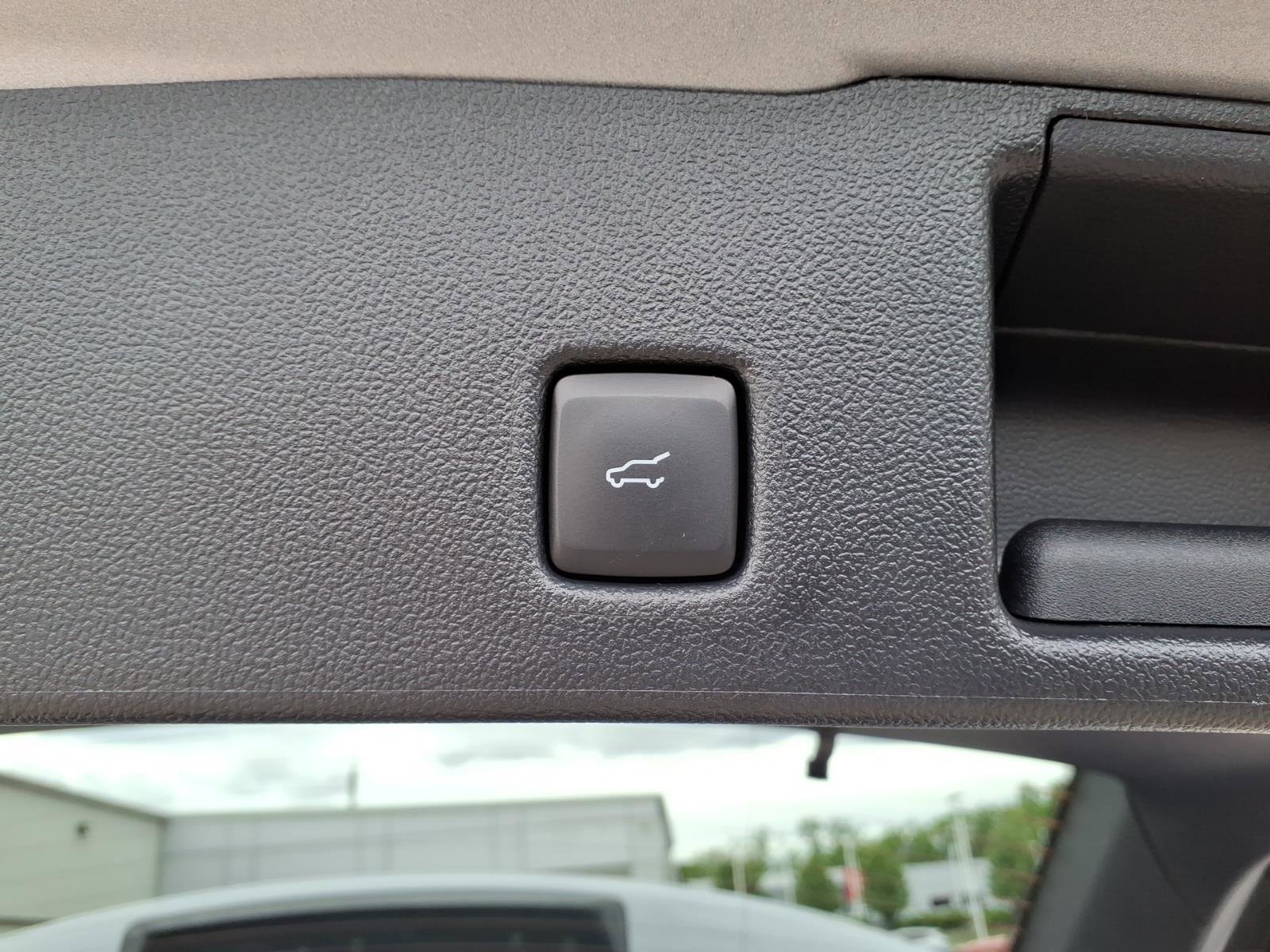 Certified 2023 Ford Escape Active AWD/4WD image 11