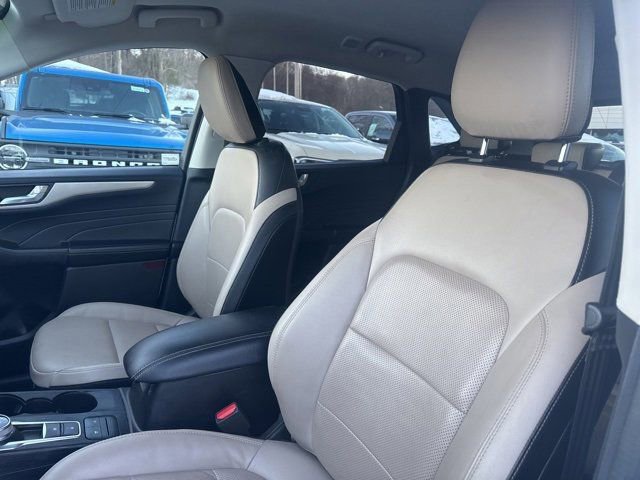 Certified 2022 Ford Escape SEL image 16