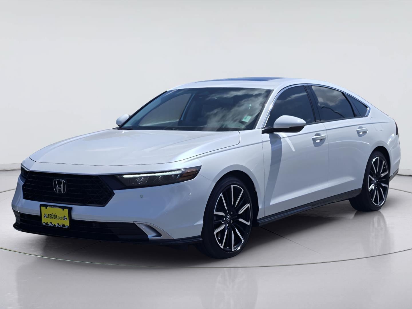 Used 2026 Honda Accord Touring image 1