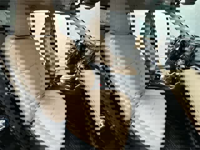 Used 2021 Toyota RAV4 LE image 23