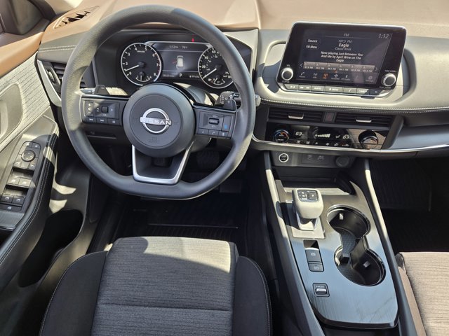 Used 2023 Nissan Rogue SV image 24