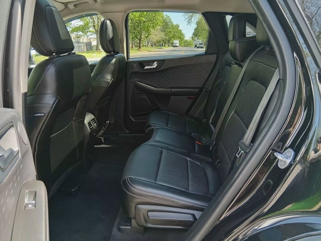 Certified 2020 Ford Escape Titanium w/ Titanium Premium Package 2.0 image 12