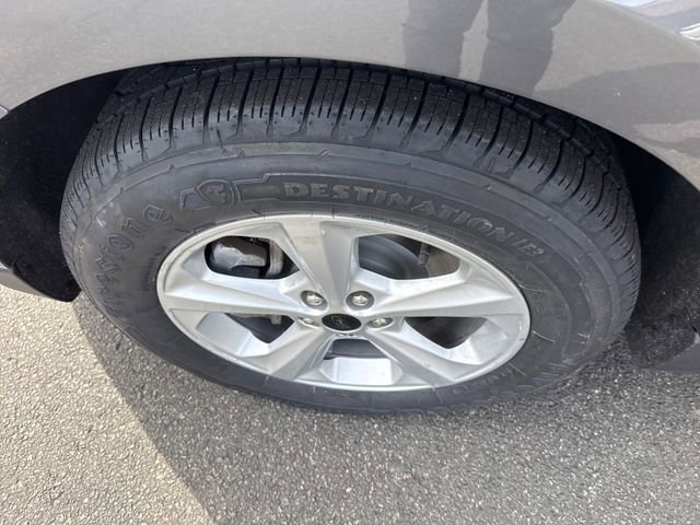 Certified 2024 Ford Edge SE image 16