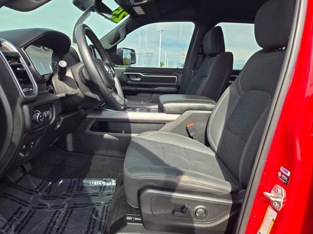 Used 2025 RAM 1500 Big Horn AWD/4WD image 22