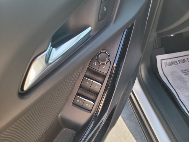 Used 2026 Chevrolet Equinox RS w/ LPO, Floor Liner Package AWD/4WD image 11