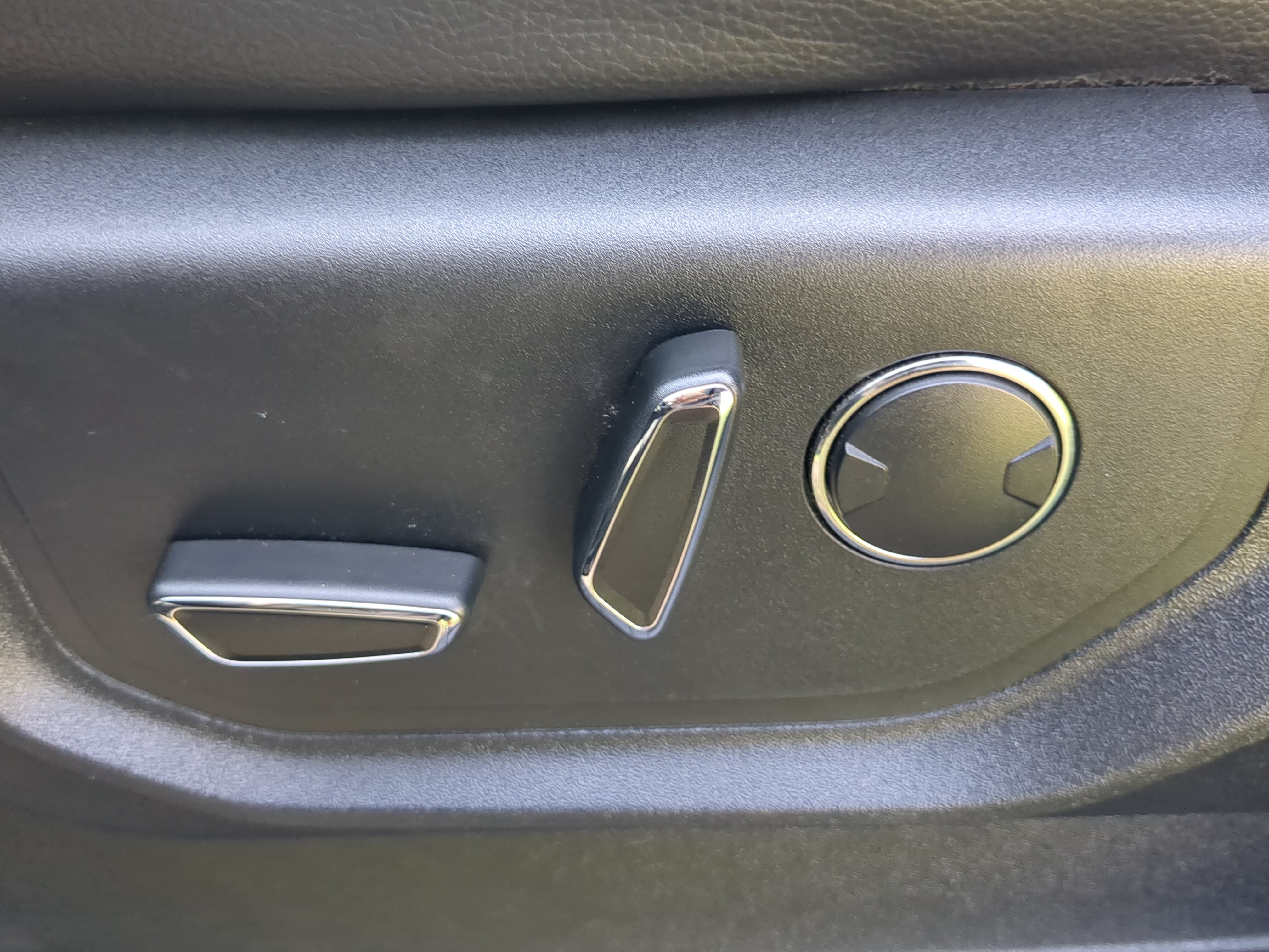 Certified 2018 Ford F250 Lariat w/ Chrome Package AWD/4WD image 28