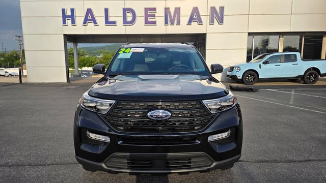 Certified 2024 Ford Explorer XLT w/ Equipment Group 202A AWD/4WD image 2