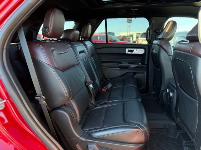 Certified 2020 Ford Explorer Platinum w/ Premium Technology Package image 34