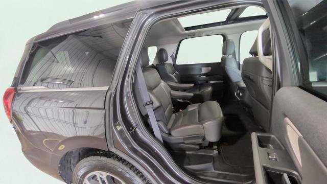 Certified 2025 Ford Expedition Active AWD/4WD image 15