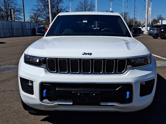 Used 2022 Jeep Grand Cherokee Overland AWD/4WD image 2